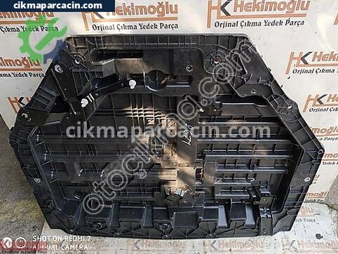 Renault Megane Bagaj Havuzu çıkma parça