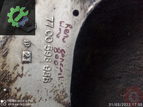 Renault R21 Klima Kompresörü 77 00 598 988 çıkma parça
