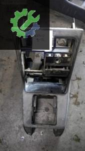 RENAULT 9,11 VİTES KOLU ORTA KONSULU ÇIKMA ORJİNAL