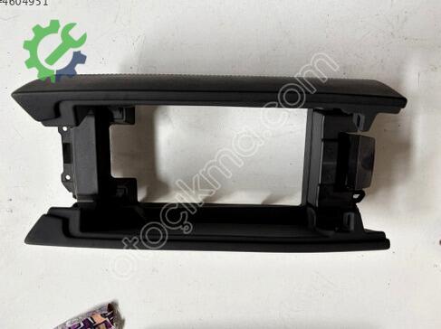 Renault Austral Orta Konsol 9692060A çıkma parça