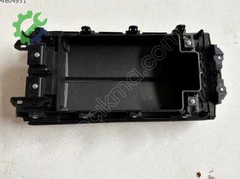 Renault Austral Orta Konsol 9692060A çıkma parça