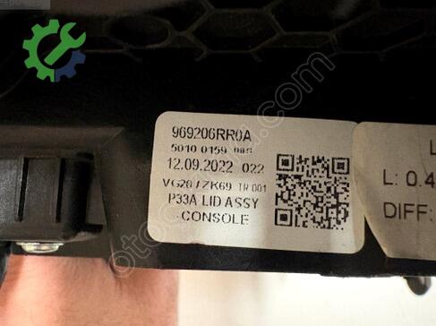 Renault Austral Orta Konsol 9692060A çıkma parça