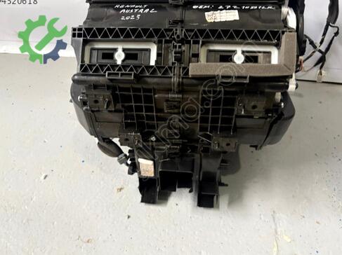 Renault Austral Kalorifer Kutusu çıkma parça