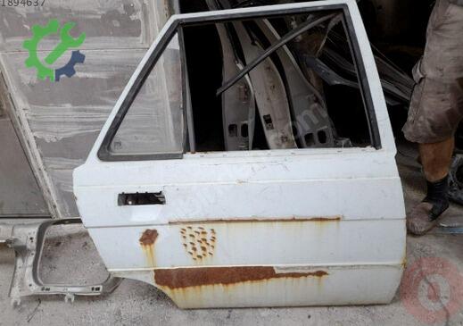 Renault R 9 Sağ Arka Kapı çıkma parça