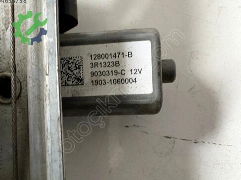 Renault Captur Sağ Ön Kapı 807200713R çıkma parça