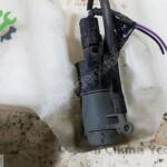 RENAULT CLİO 2 SYMBOL CAM SU FİSKİYE BİDONU VE MOTORU7700847815
