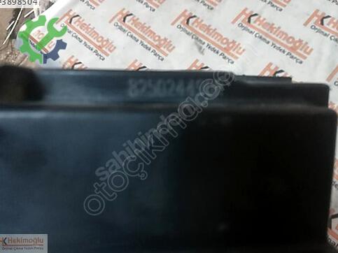 Renault Symbol 825024490R çıkma parça
