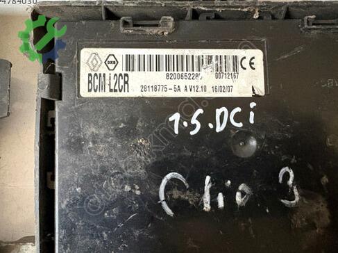 Renault Clio Beyin 237101989R çıkma parça