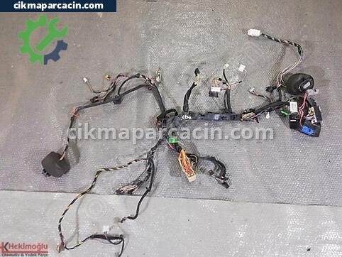 Renault Clio Göğüs çıkma parça