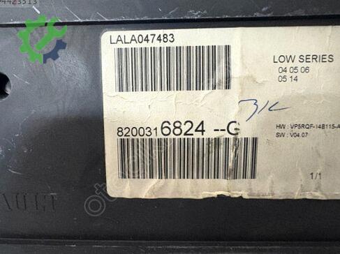 Renault Clio Gösterge Saati 8200316824 çıkma parça