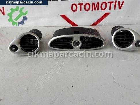 Renault Clio Havalandırma Izgaraları çıkma parça