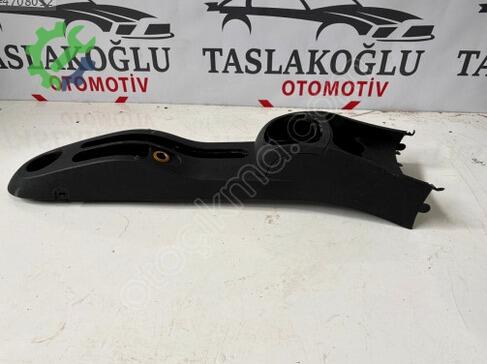Renault Clio Orta Konsol çıkma parça