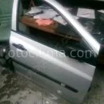 RENAULT CLİO 3 SAĞ ÖN KAPI TEMİZ ORJİNAL