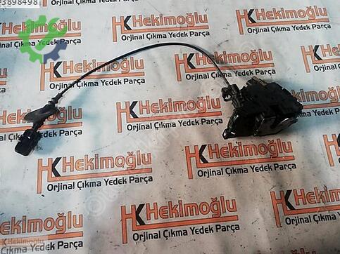 Renault Clio 805024563R çıkma parça