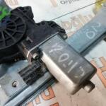 RENAULT CLİO 4 SAĞ ÖN CAM KRİKOSU 807205569R