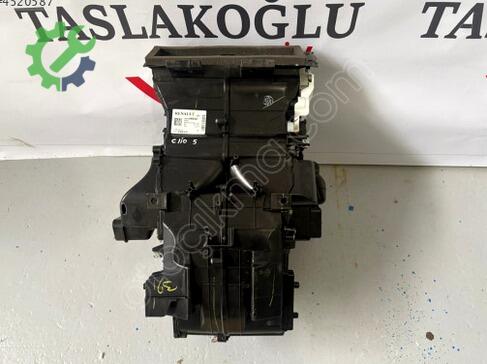 Renault Clio Kalorifer Kutusu çıkma parça