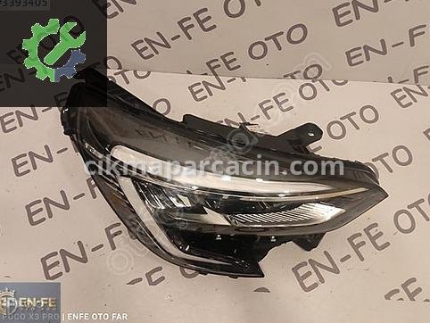 Renault Clio Sağ Ön Far çıkma parça