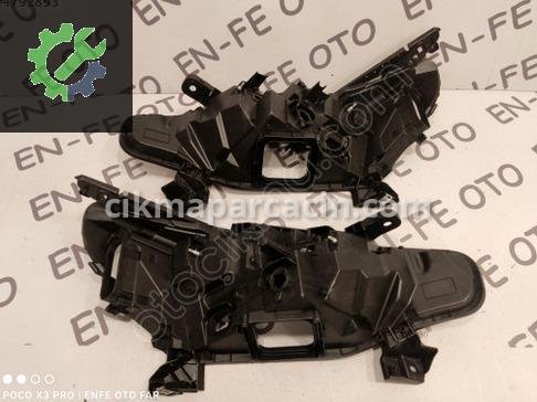 Renault Clio Far Kasası 202320242025 çıkma parça