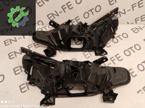 Renault Clio Sol Ön Far 202320242025 çıkma parça