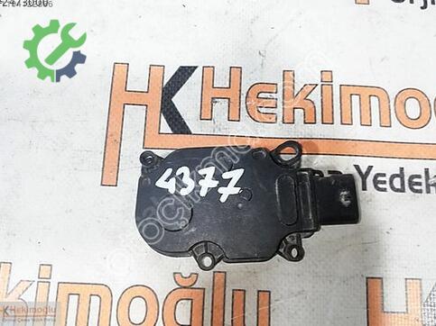 Renault Clio 6466R300 çıkma parça