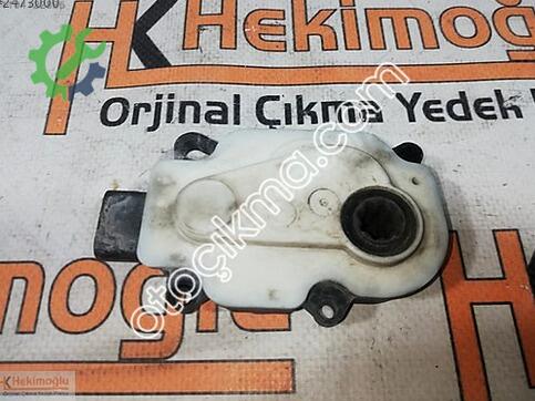 Renault Clio 6466R300 çıkma parça