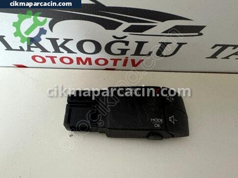 Renault Clio Teyp çıkma parça