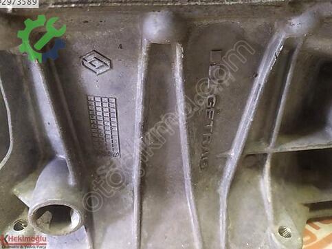 Renault R 21 320107904R çıkma parça