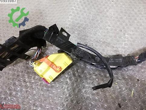Renault Fluence 241635355R çıkma parça