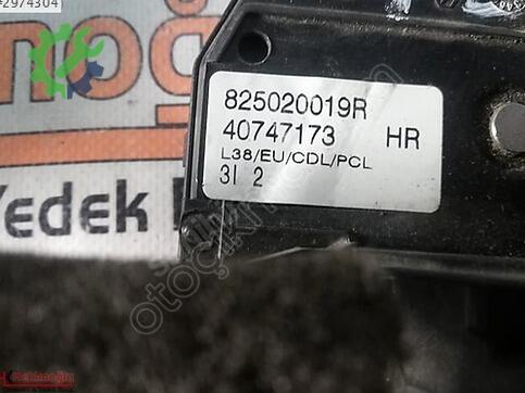 Renault Fluence 825020019R çıkma parça