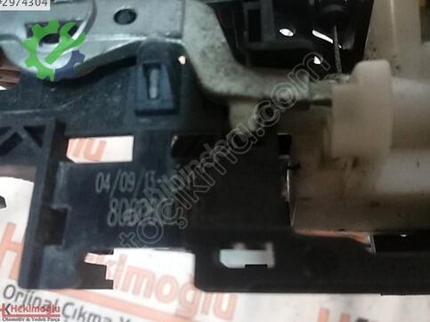 Renault Fluence 825020019R çıkma parça