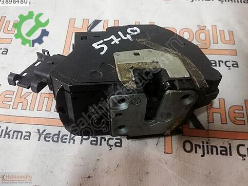 Renault Fluence 825020019R çıkma parça