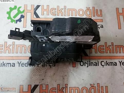 Renault Fluence 825030019R çıkma parça