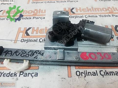 Renault Kangoo 827215869R çıkma parça