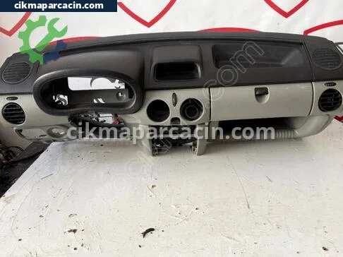Renault Kangoo Torpido çıkma parça
