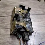 Renault Laguna 1 sol ön ve ar kapı kilidi ve merkezi kilit motoru
