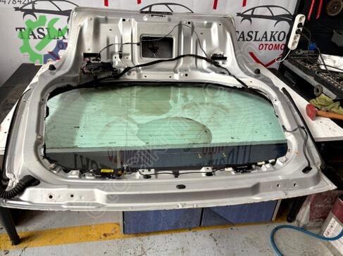 Renault Laguna Bagaj Kapağı çıkma parça
