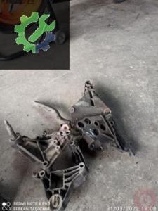 Renault Laguna (Volvo Motorlu)Motor Bağlantı Ayakları Çıkma