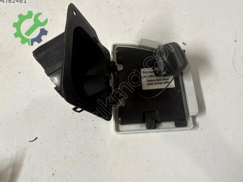 Renault Master Depo Kapağı 781200017R çıkma parça