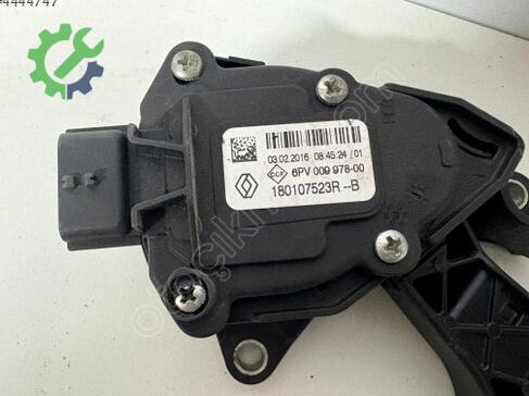 Renault Master Pedal 180107523R çıkma parça