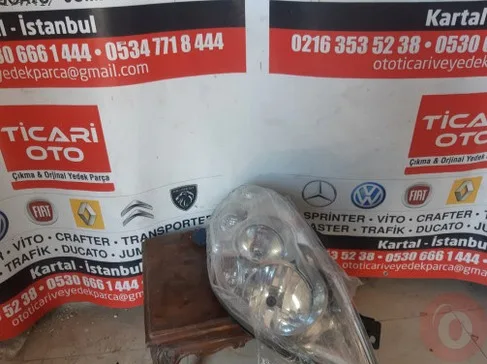 Renault Master Sol Ön Far çıkma parça
