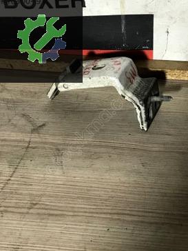 Renault Master Çıkma Orjinal Arka Kapı Menteşesi