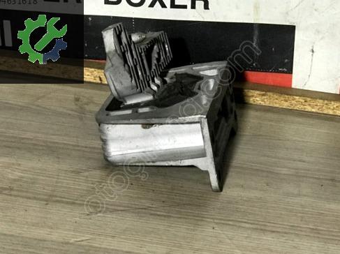 Renault Master Külbütör Kapağı çıkma parça