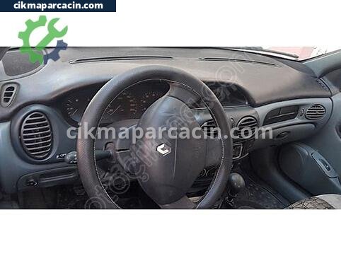 Renault Megane Gösterge Paneli çıkma parça
