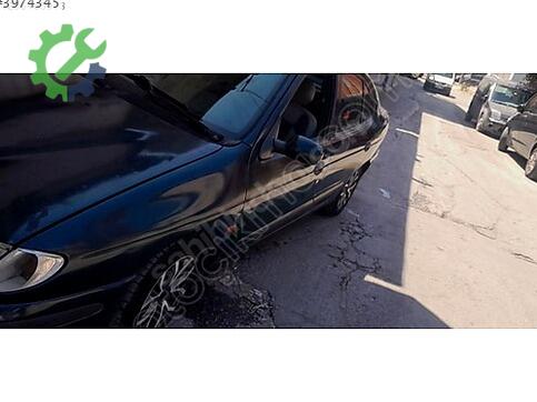 Renault Megane Çamurluk çıkma parça