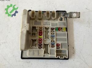 Renault Megane Orijinal Çıkma Sigorta Tablası 8200481867