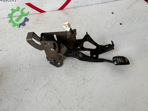 Renault Megane Fren Pedalı çıkma parça