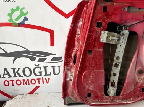 Renault Megane Sağ Arka Kapı çıkma parça