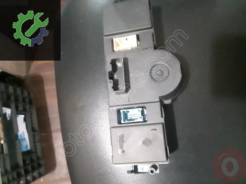 RENAULT MEGANE 2 KALORİFER KONTROL ÜNİTESİ DİJİTAL (TEMİZ)