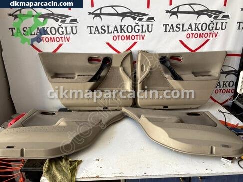 Renault Megane Kapı Döşemesi çıkma parça