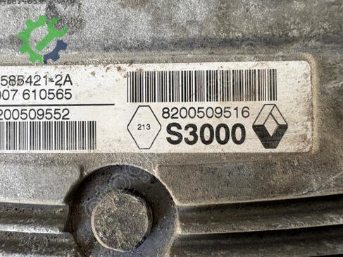 Renault Megane Motor Beyni 8200509516 çıkma parça